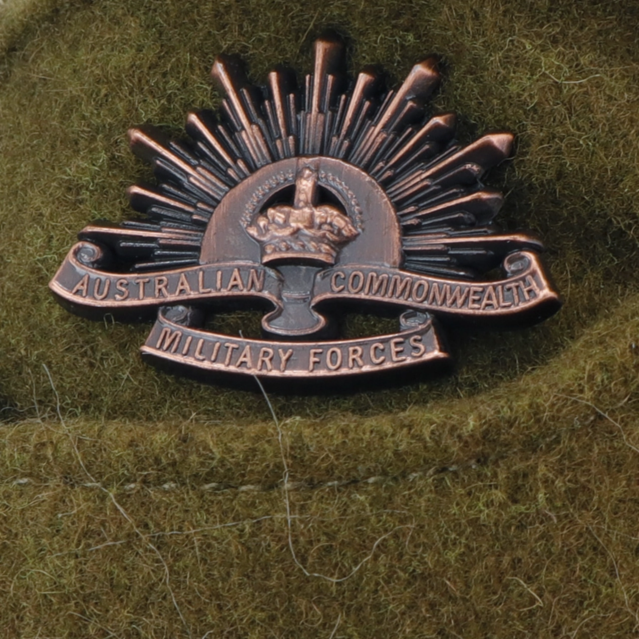 Valour Bear Rising Sun hat badge